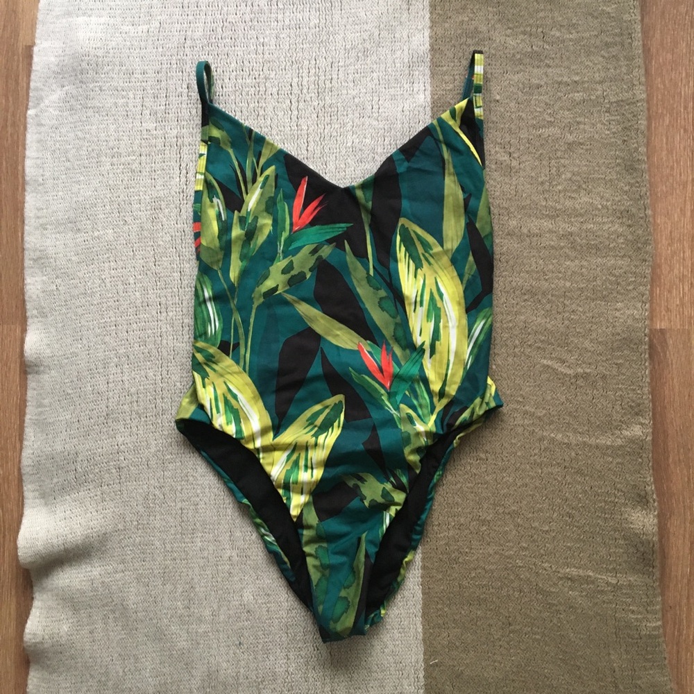 Jolyn Steve 2 Onesie size L